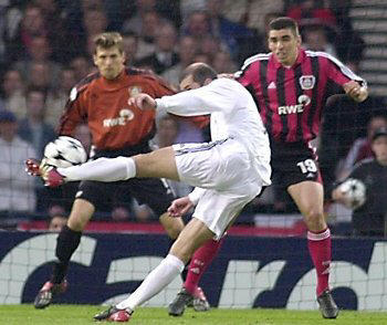 gol zidane vs   bayer liverkozen